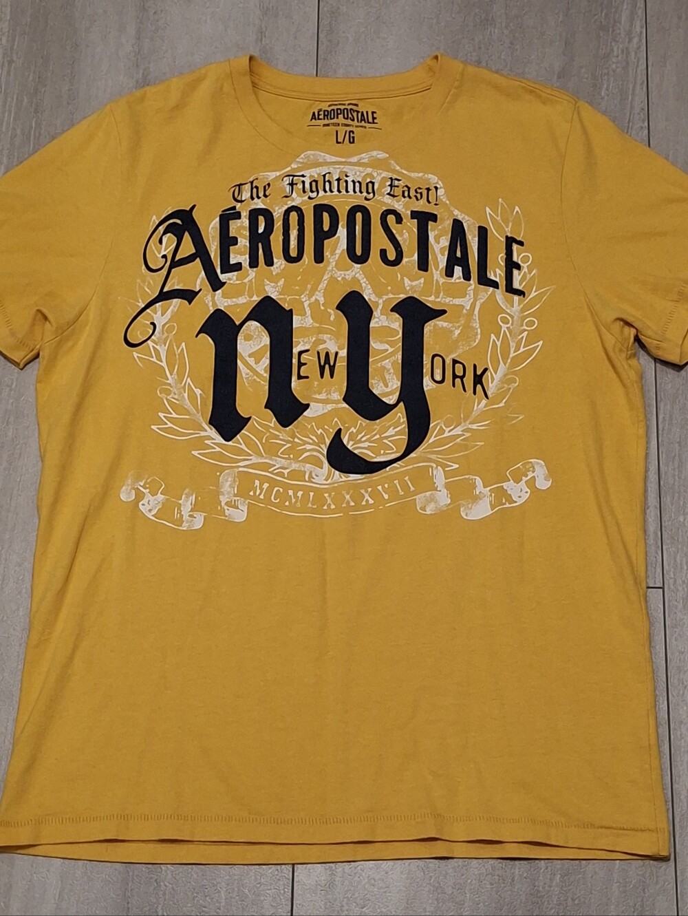 Men’s Yellow Aeropostale Shirt Size Large L New York Graphic The Fighting East